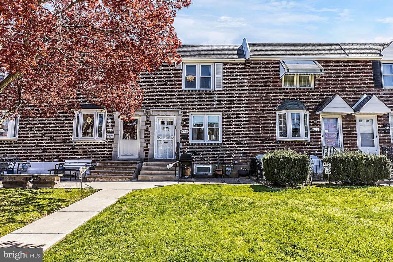 628 Rively Avenue - Photo 1