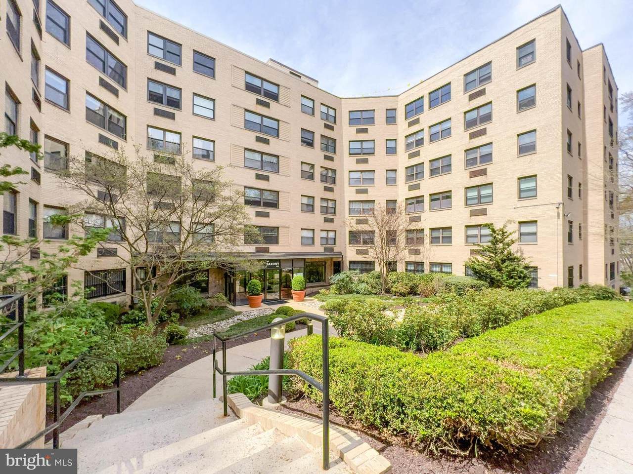 1801 Clydesdale Place - Photo 1