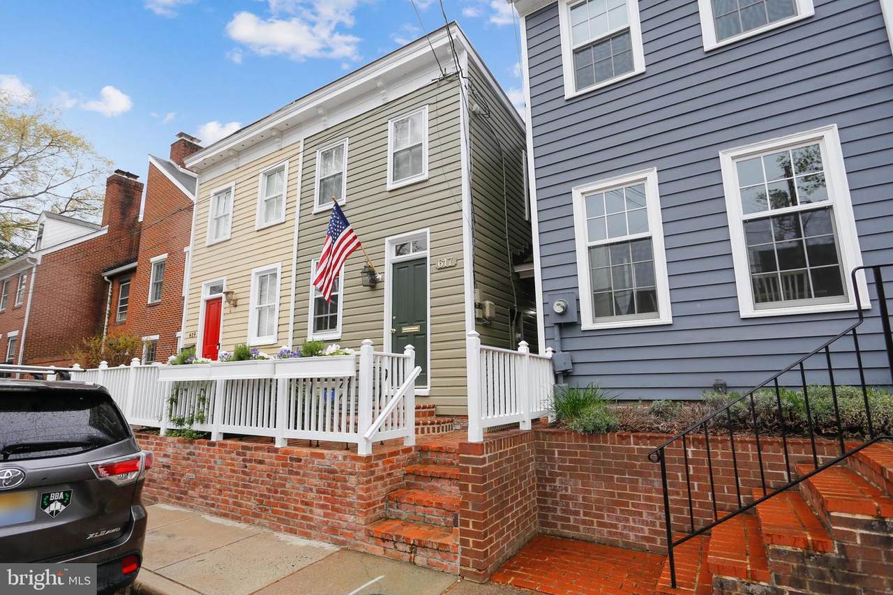 617 Pitt Street - Photo 1