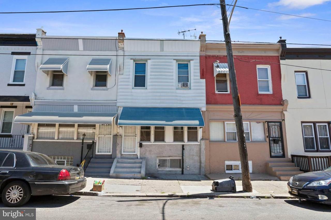 205 62ND Street - Photo 1