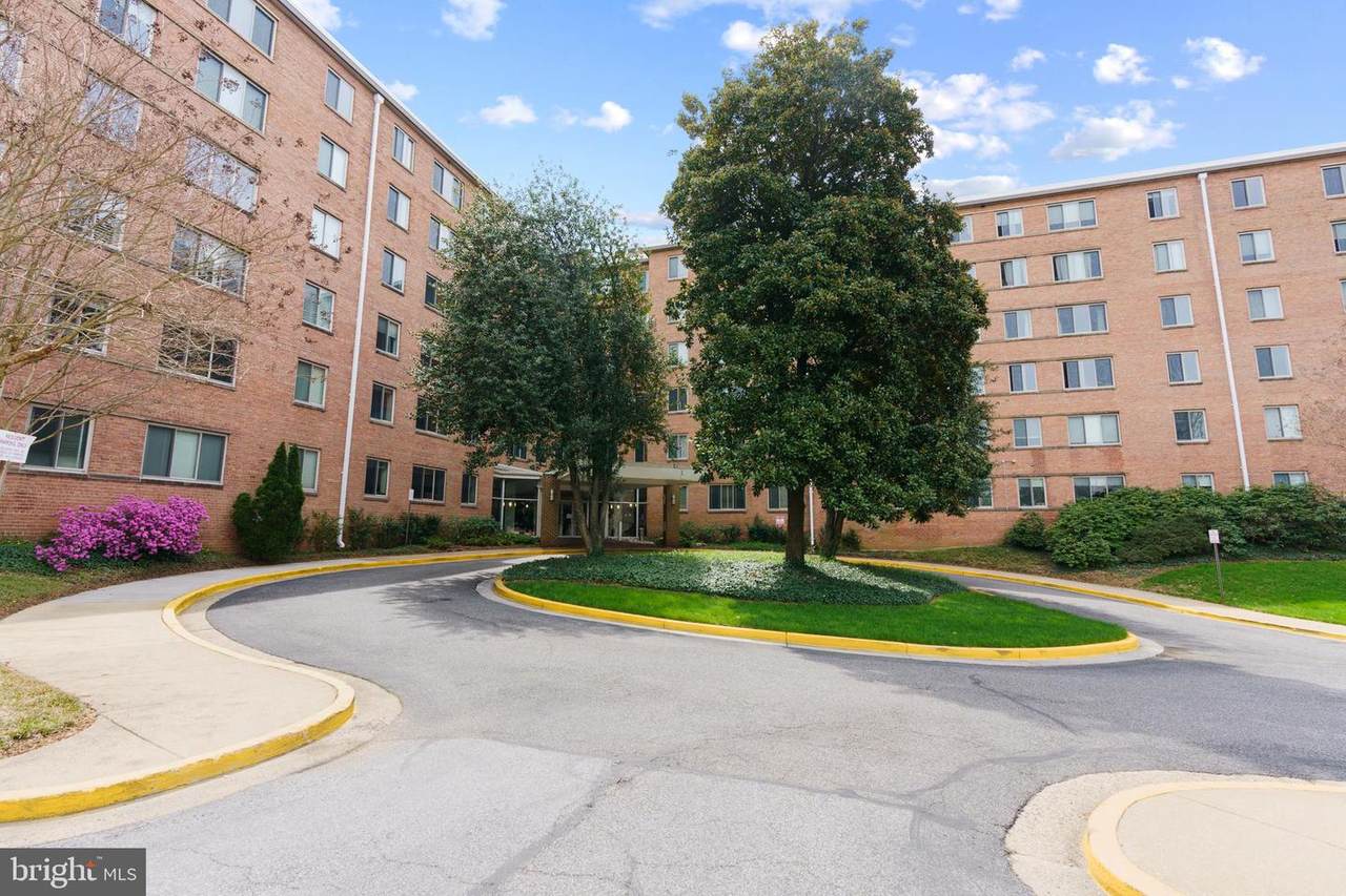 3000 Spout Run Parkway - Photo 1