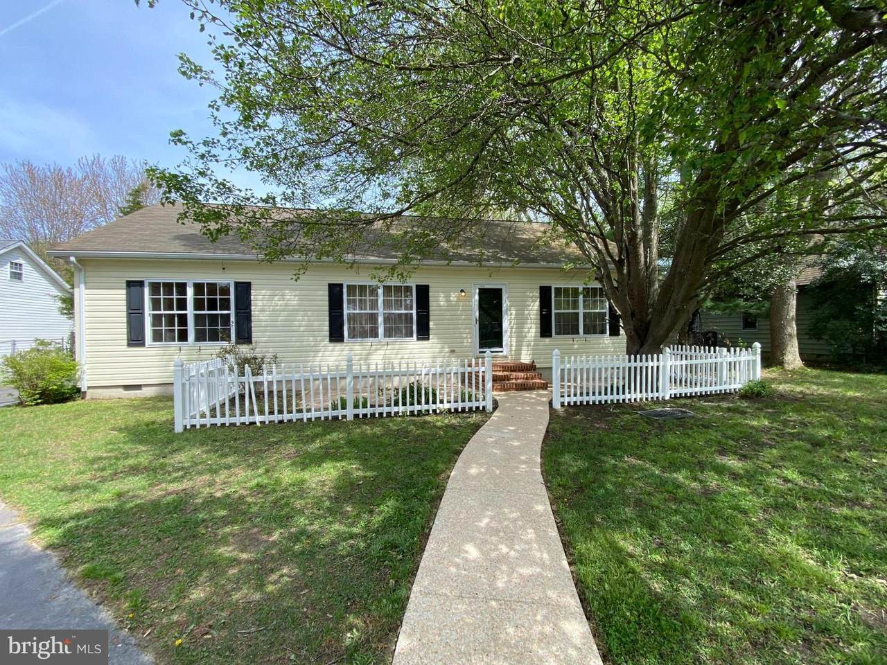 17939 Ebb Tide Drive - Photo 1