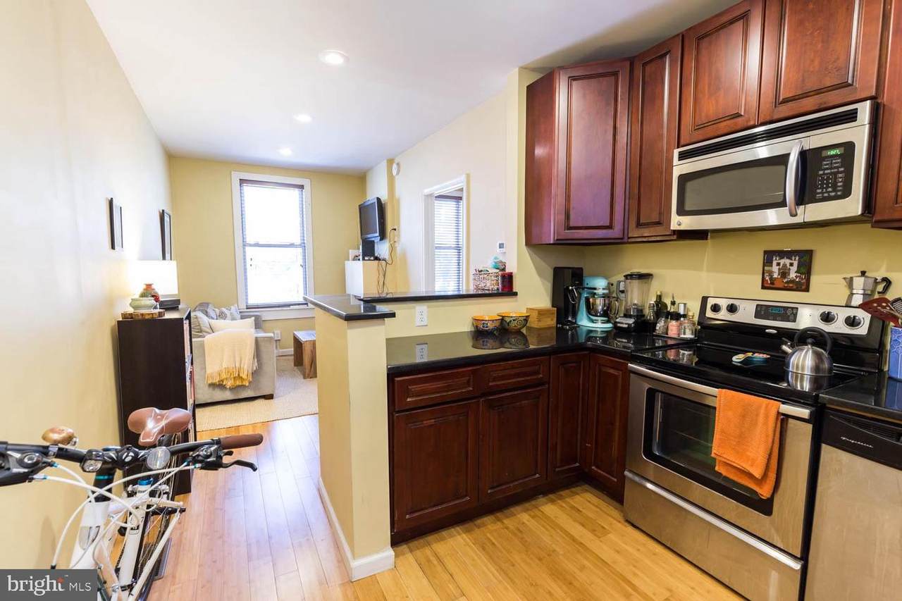 619 16TH Street - Photo 1