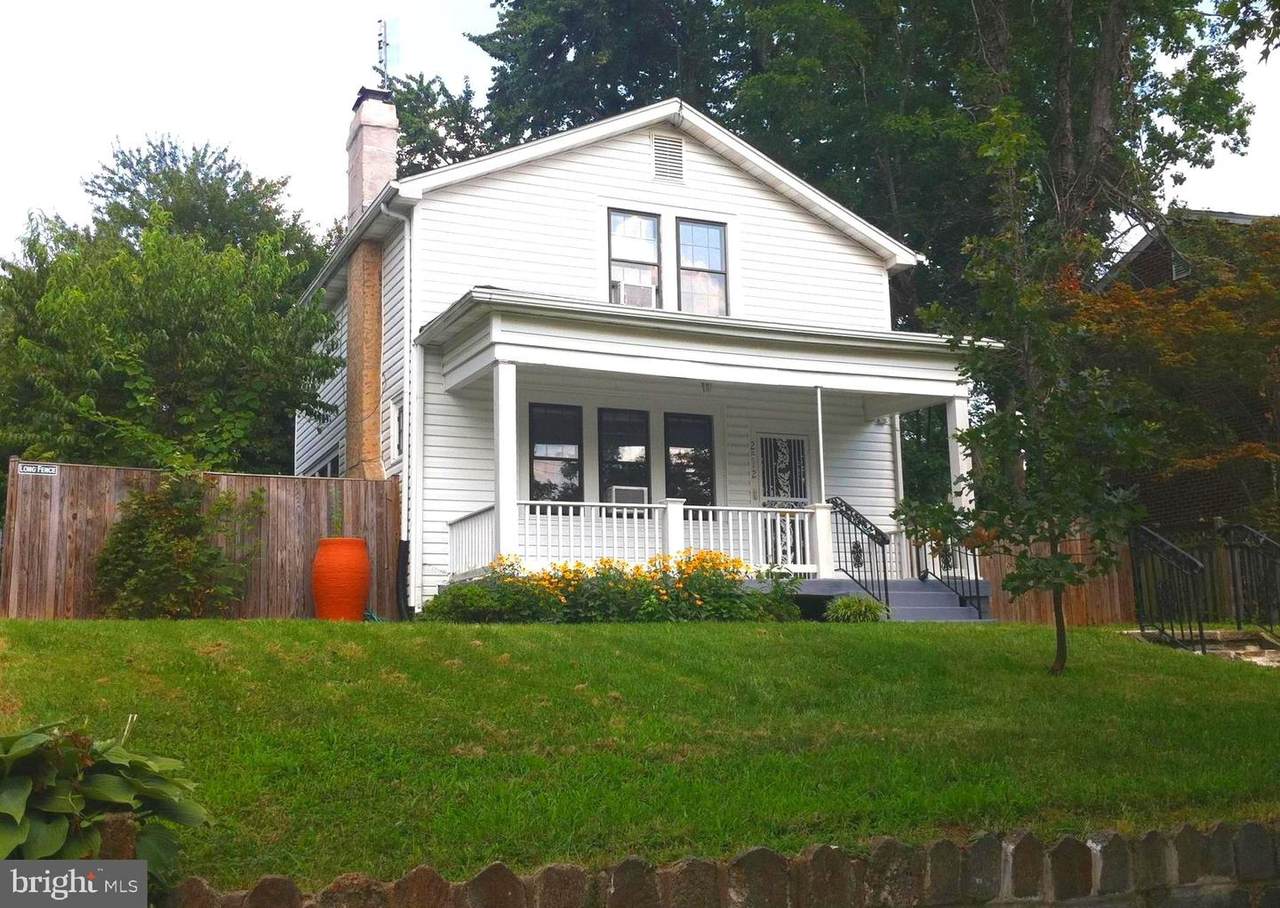 2512 32ND Street - Photo 1