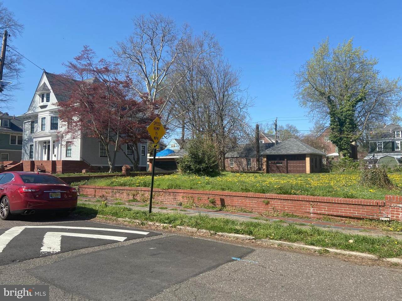 920 Berkeley Avenue - Photo 1