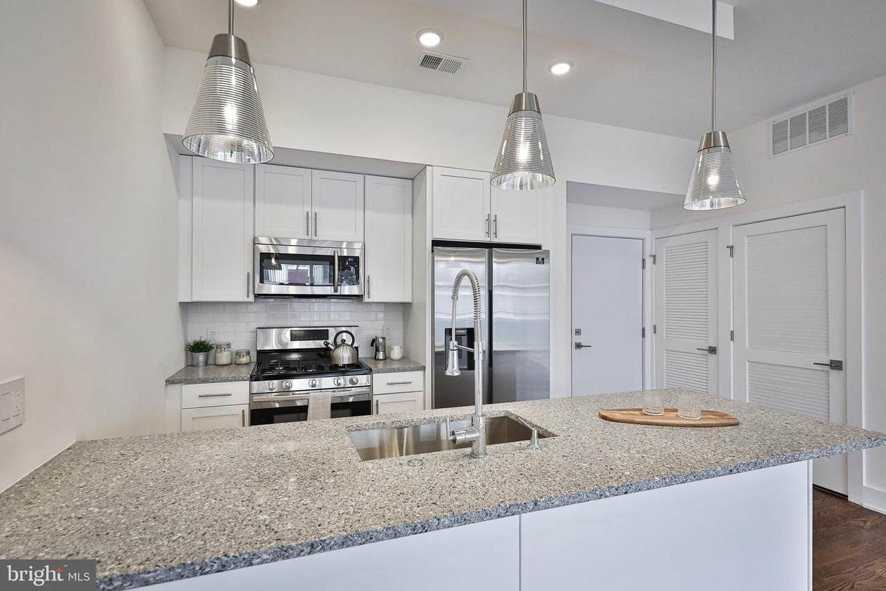 1129 Germantown Avenue - Photo 1