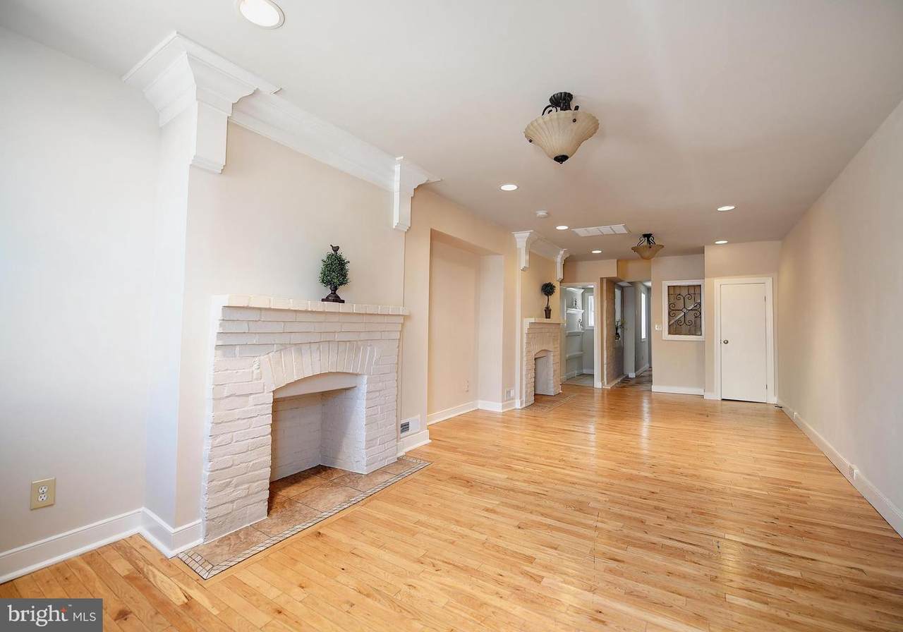 1705 Gough Street - Photo 1