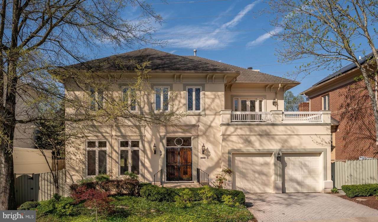 8029 Cobble Creek Circle - Photo 1