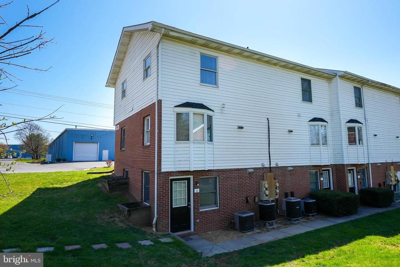 3103 Shawnee Drive - Photo 1