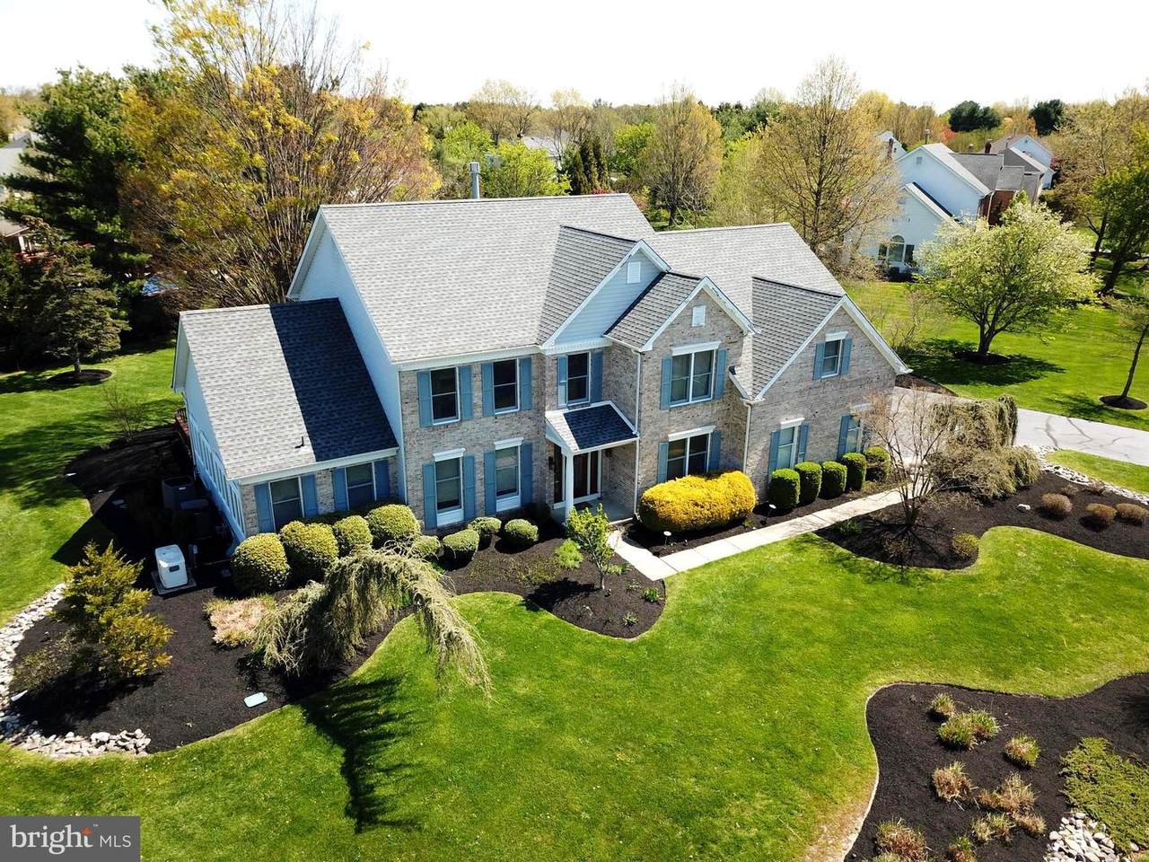 15 Oakwood Way - Photo 1