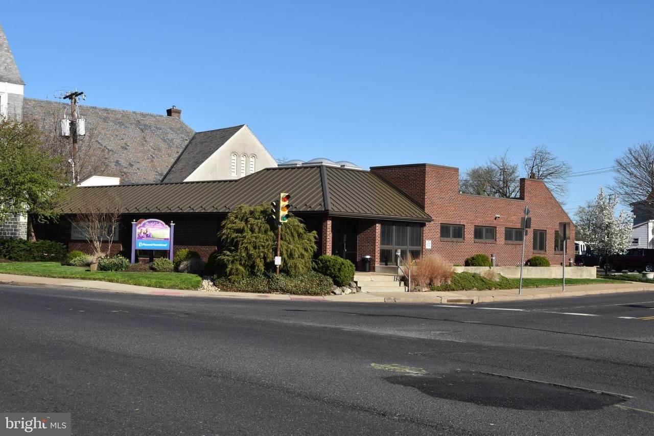 401 Broad Street - Photo 1