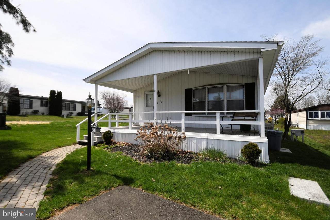 450 Streamside Court - Photo 1