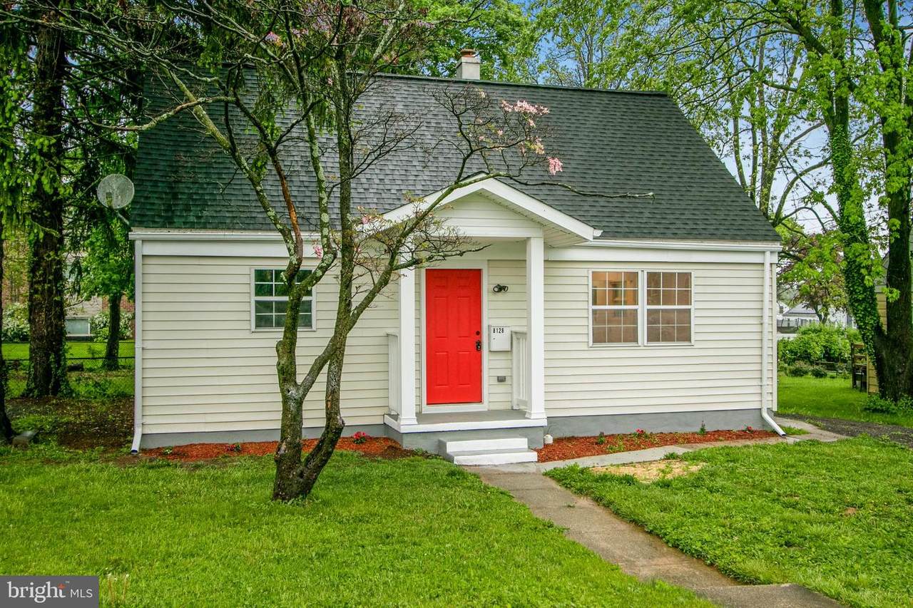 8128 Subet Road - Photo 1