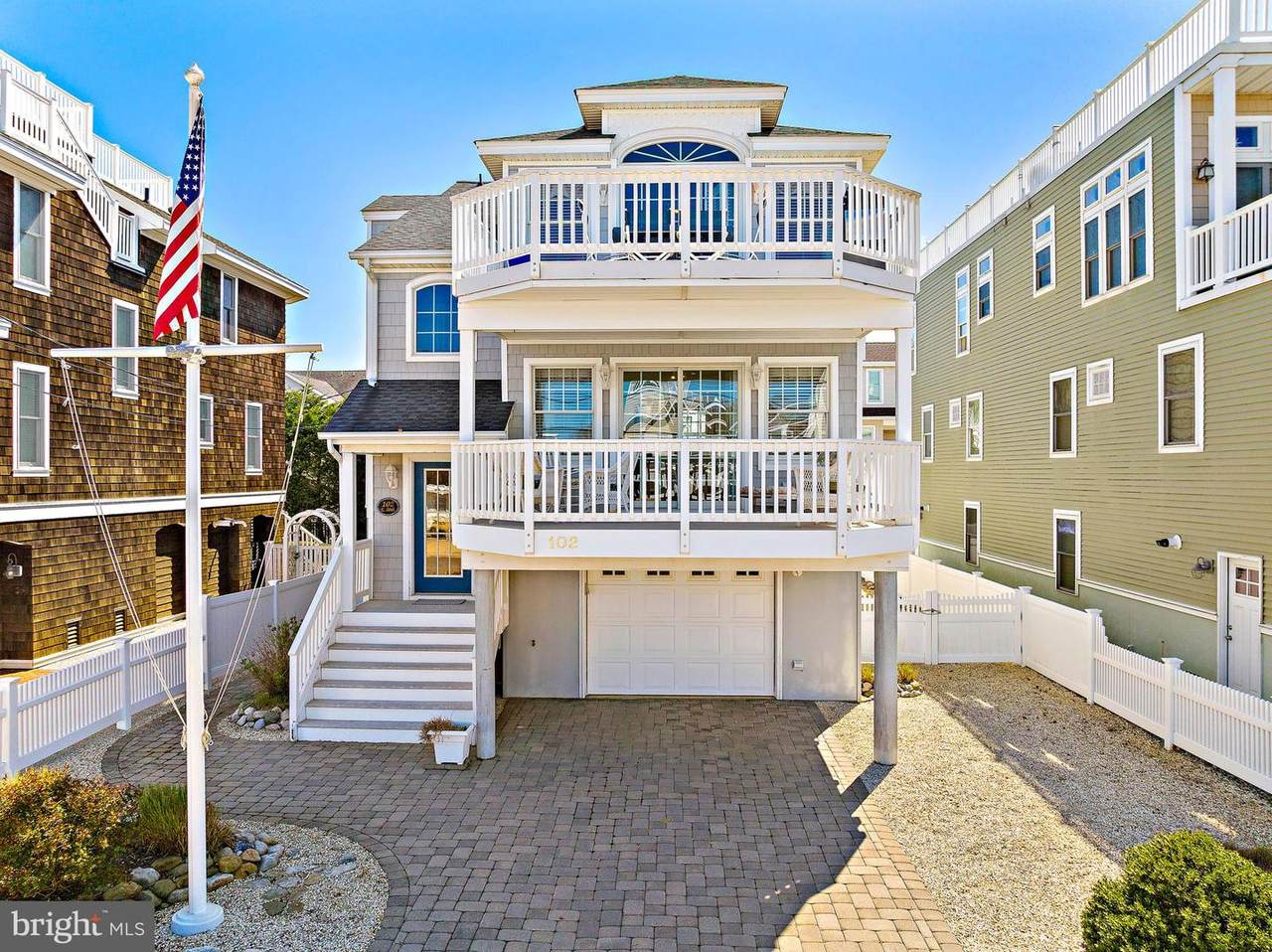 102 20TH Street - Photo 1