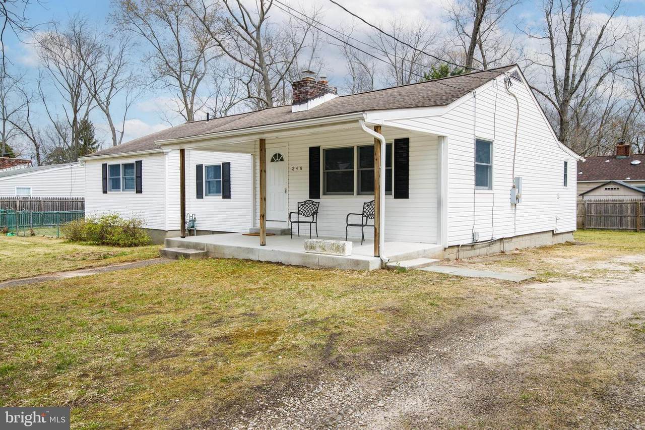 846 Willow Lane - Photo 1