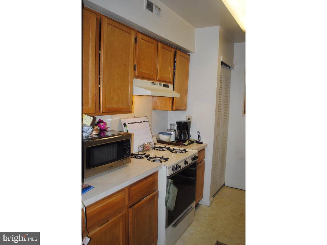 10103 Northeast Avenue - Photo 1