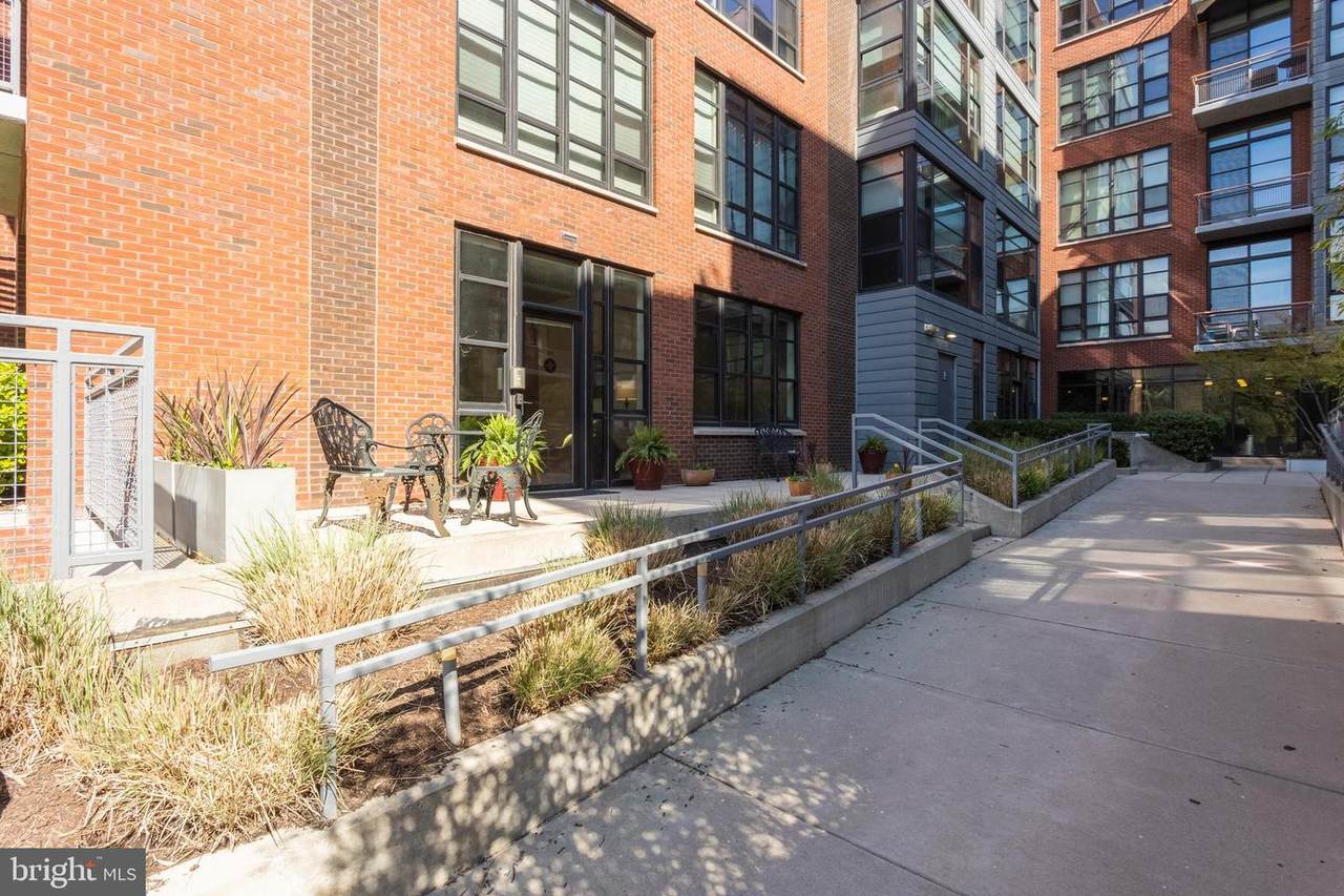 317 Vine Street - Photo 1