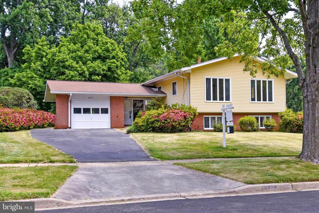 2879 Glenora Lane - Photo 1