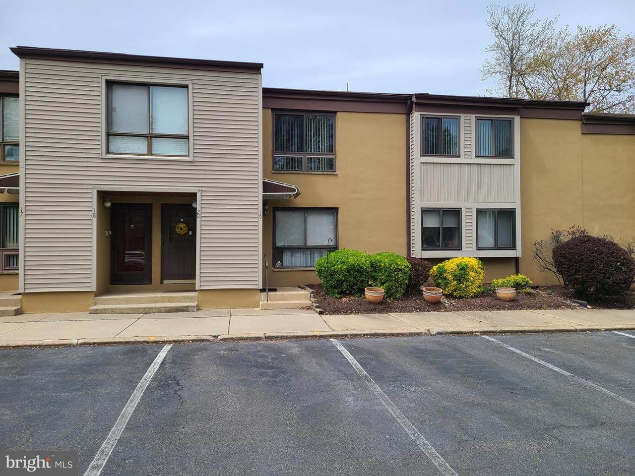 20 Ashley Court - Photo 1