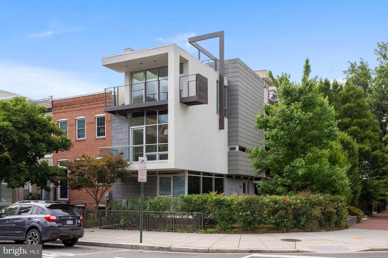 1024 W Street - Photo 1