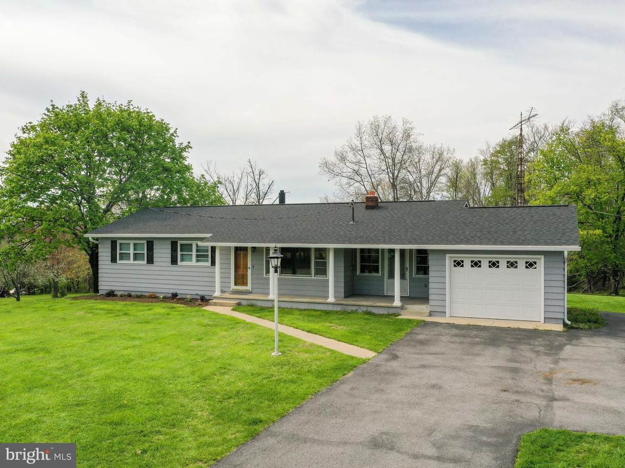 8859 Leetown Road - Photo 1