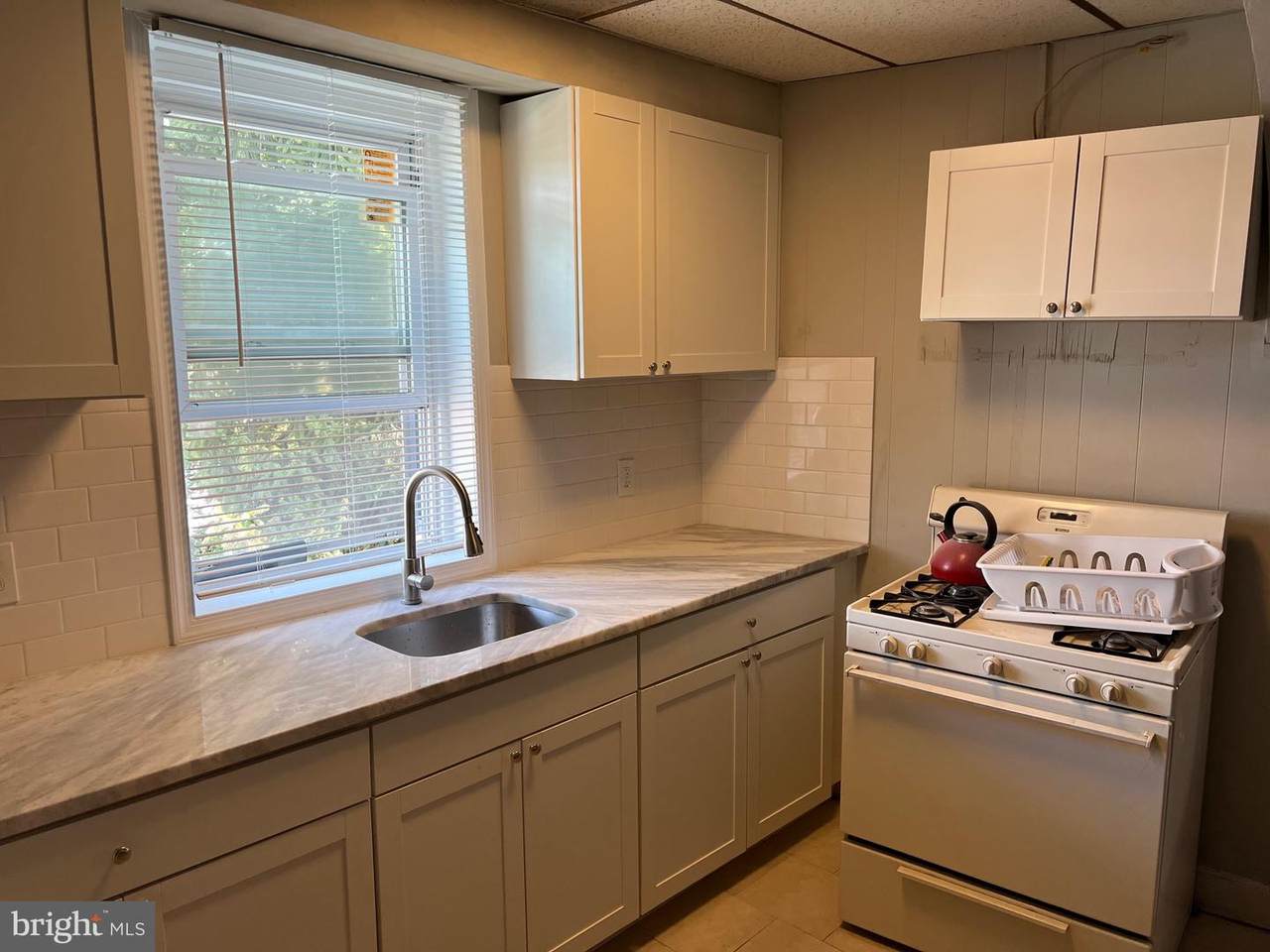 34-36 Pierce Avenue - Photo 1