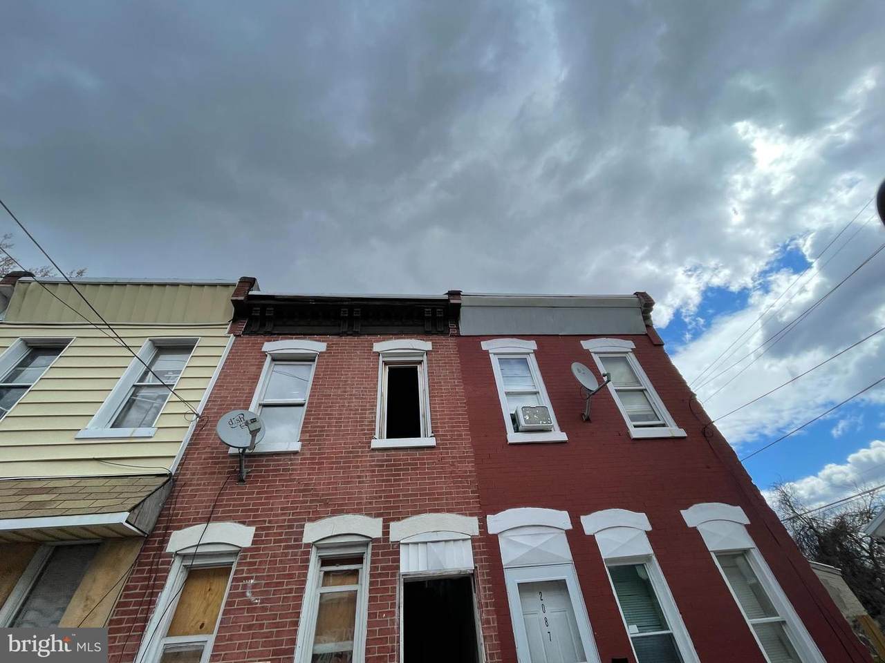 2085 Clementine Street - Photo 1