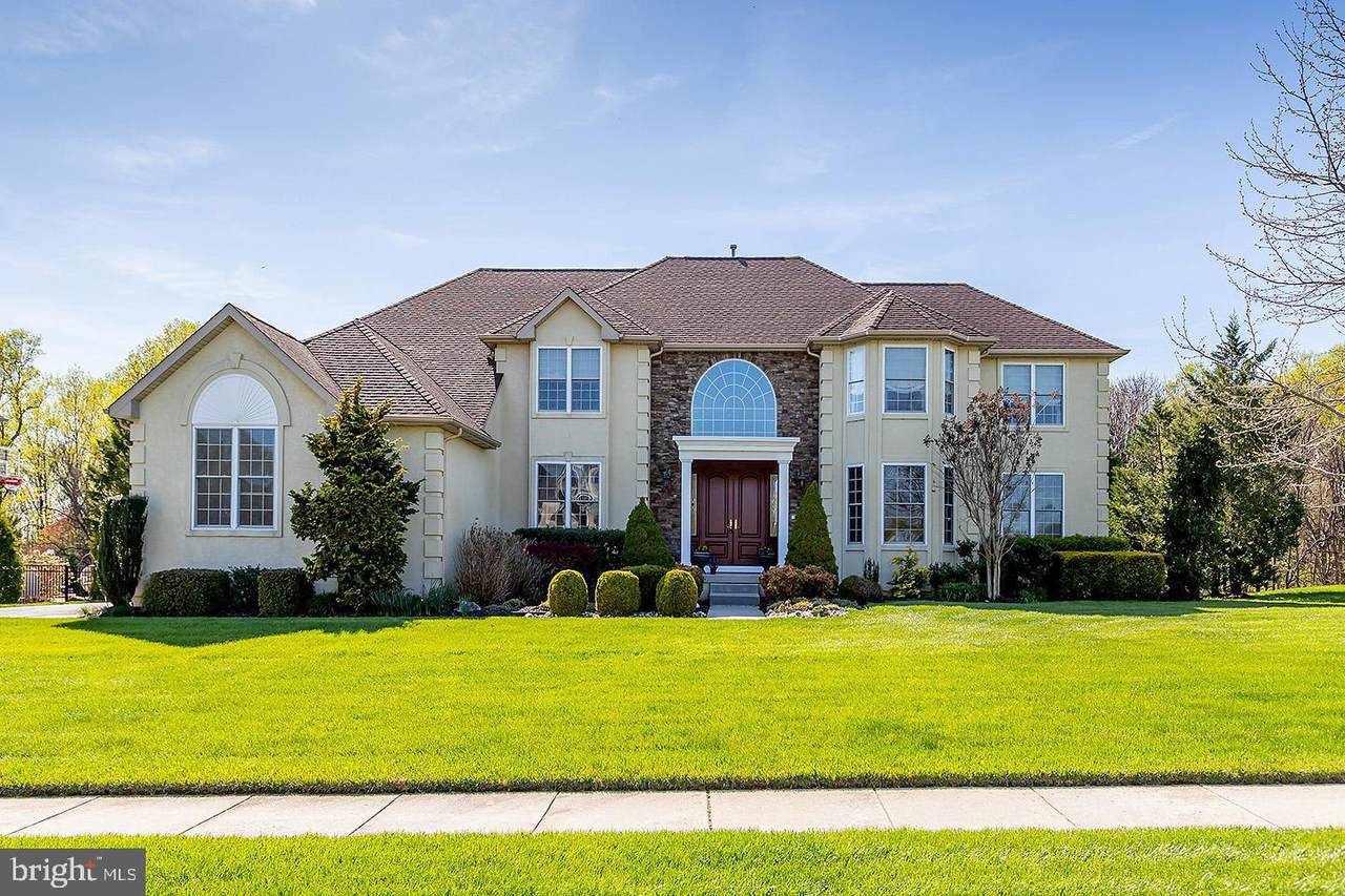121 Juniper Drive - Photo 1