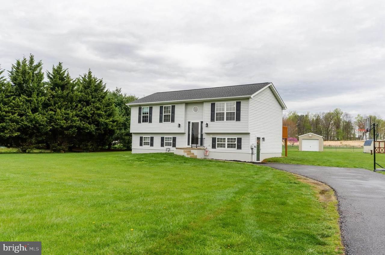 517 Canterbury Drive - Photo 1