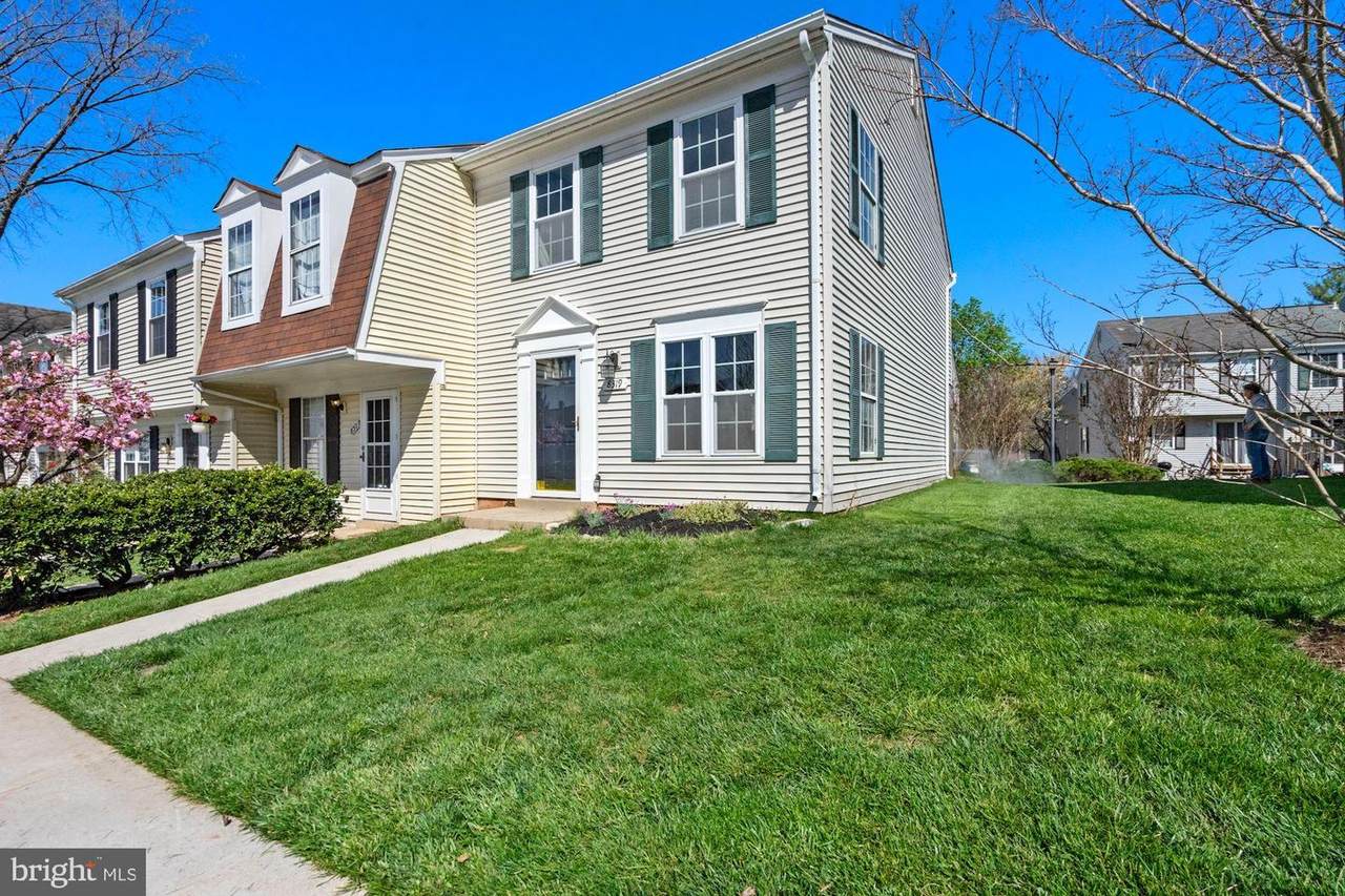 8319 Georgian Court - Photo 1