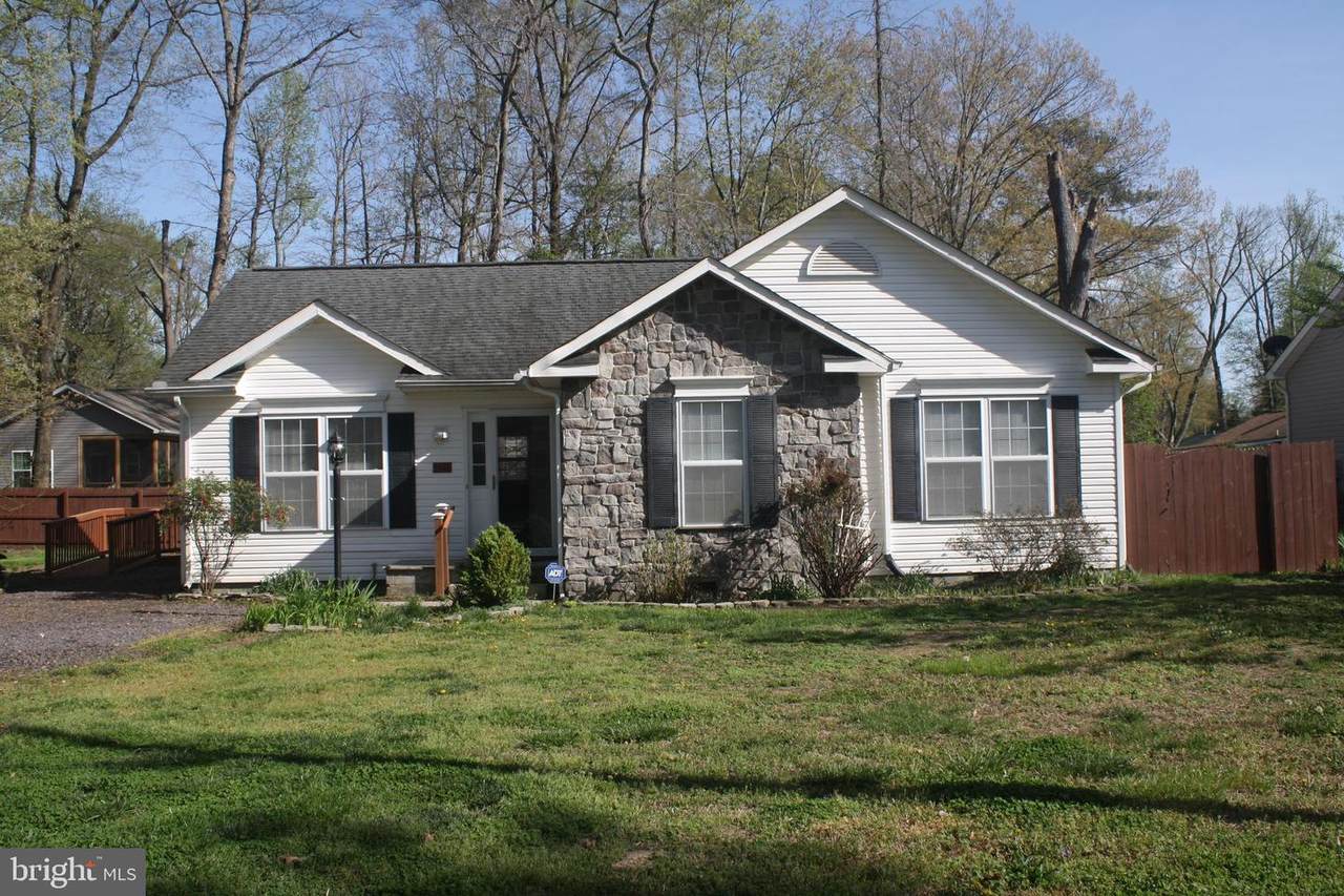116 10TH Street - Photo 1