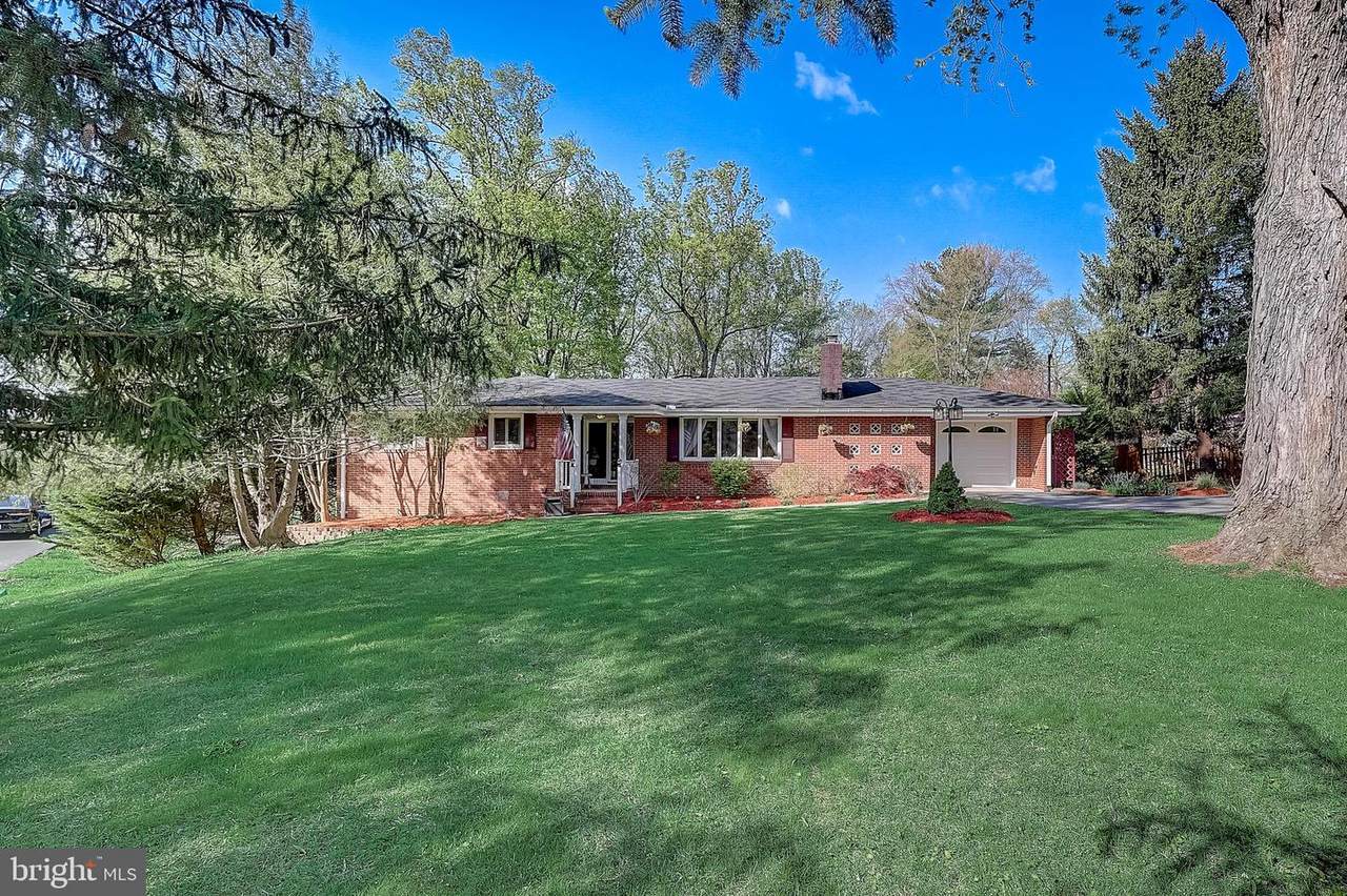 8409 Ivy Drive - Photo 1