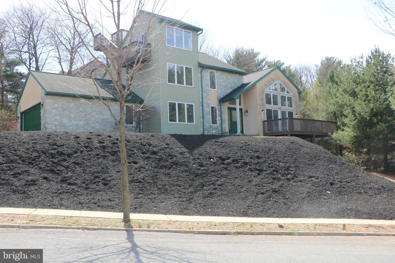 20 Pinewood Road - Photo 1