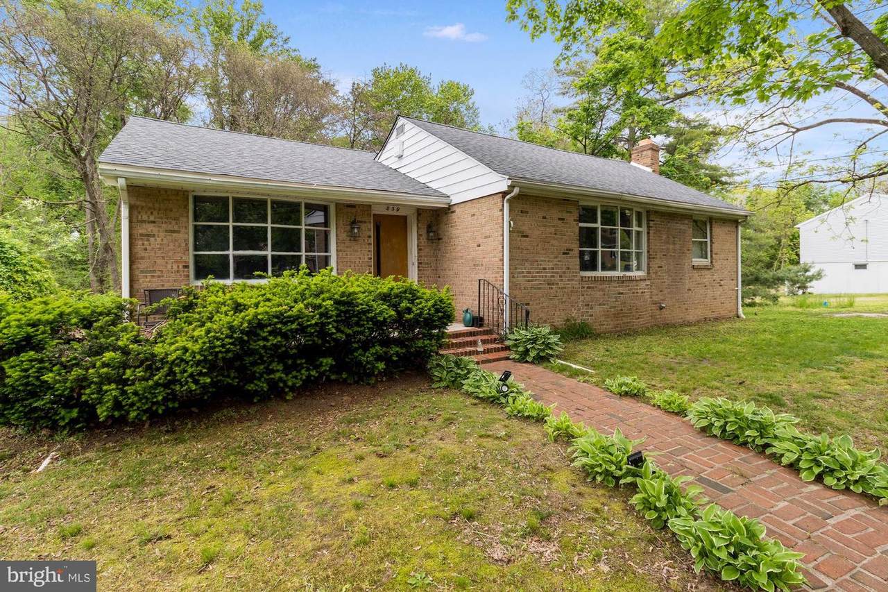 839 Mail Avenue - Photo 1