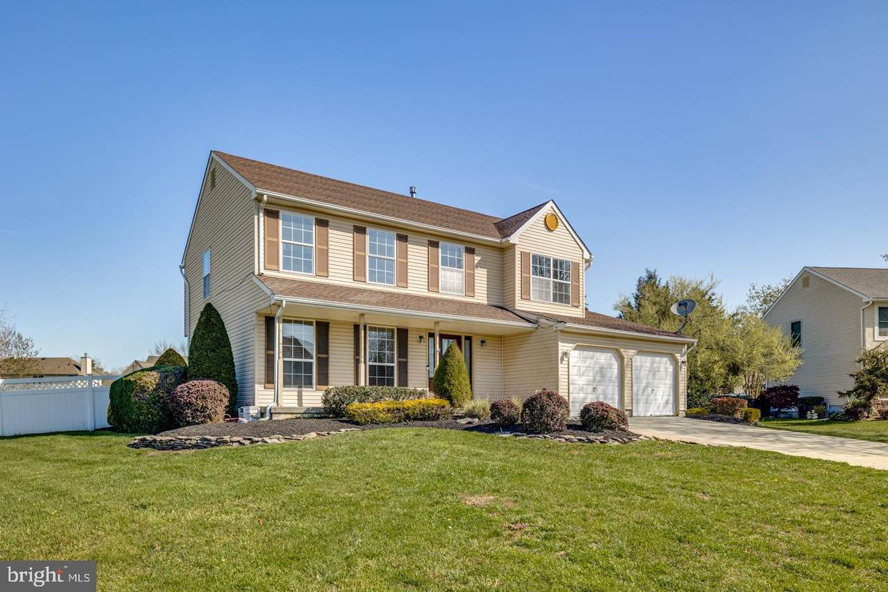 1727 Betula Drive - Photo 1