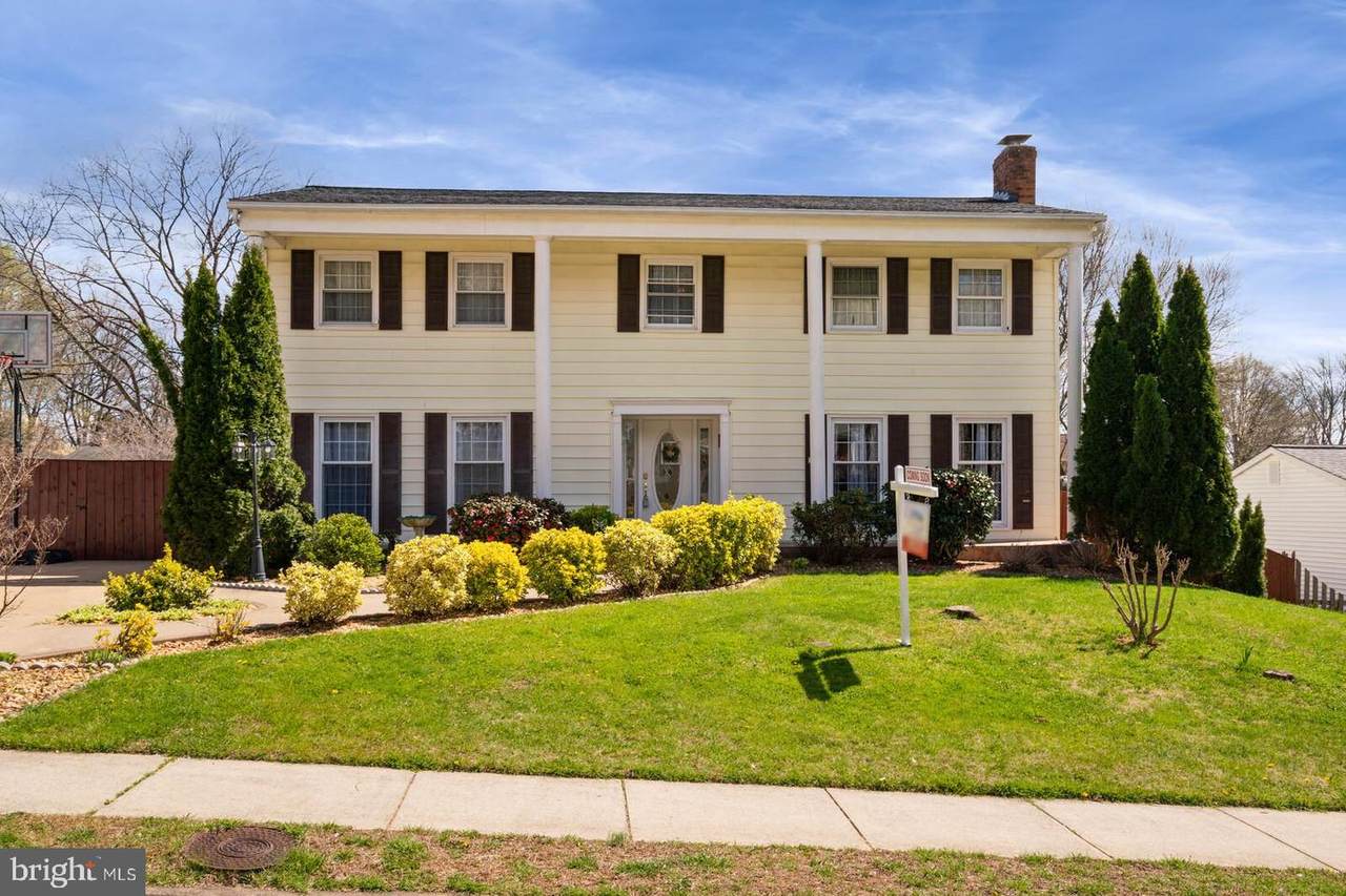 4921 Kirkdale Drive - Photo 1