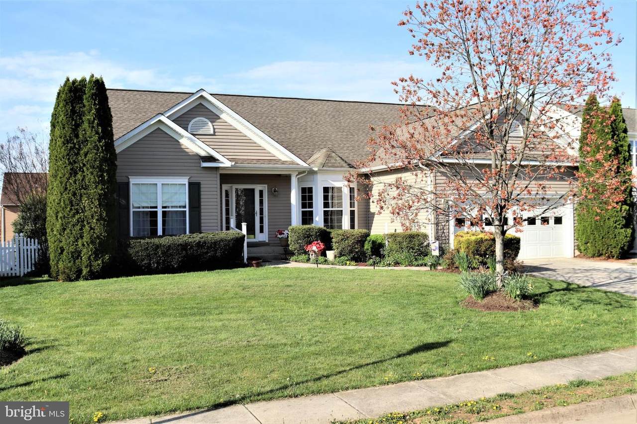 835 Belvedere Court - Photo 1