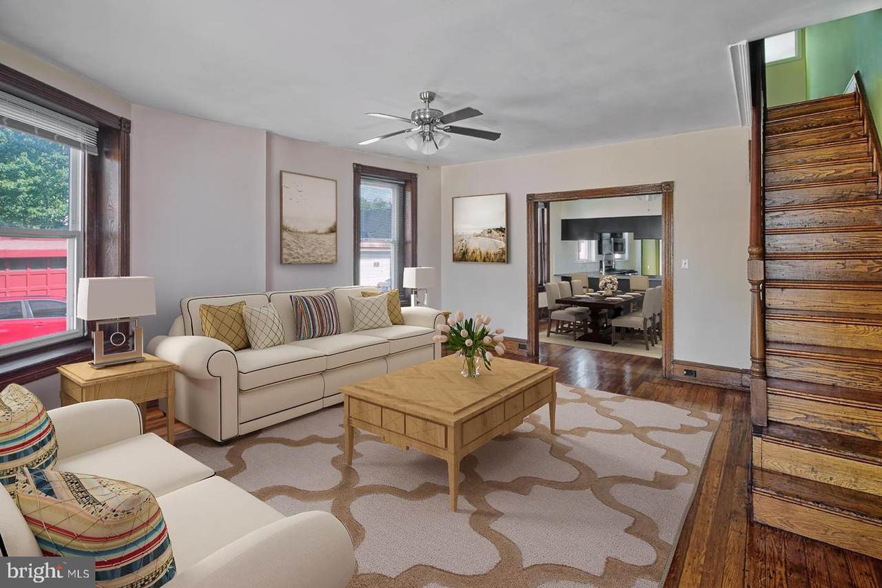 4361 Freeland Avenue - Photo 1