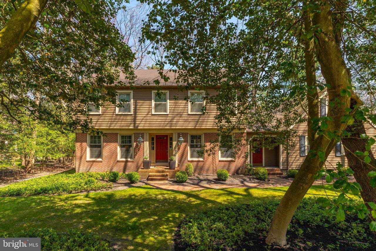 77 Holly Oak Drive - Photo 1