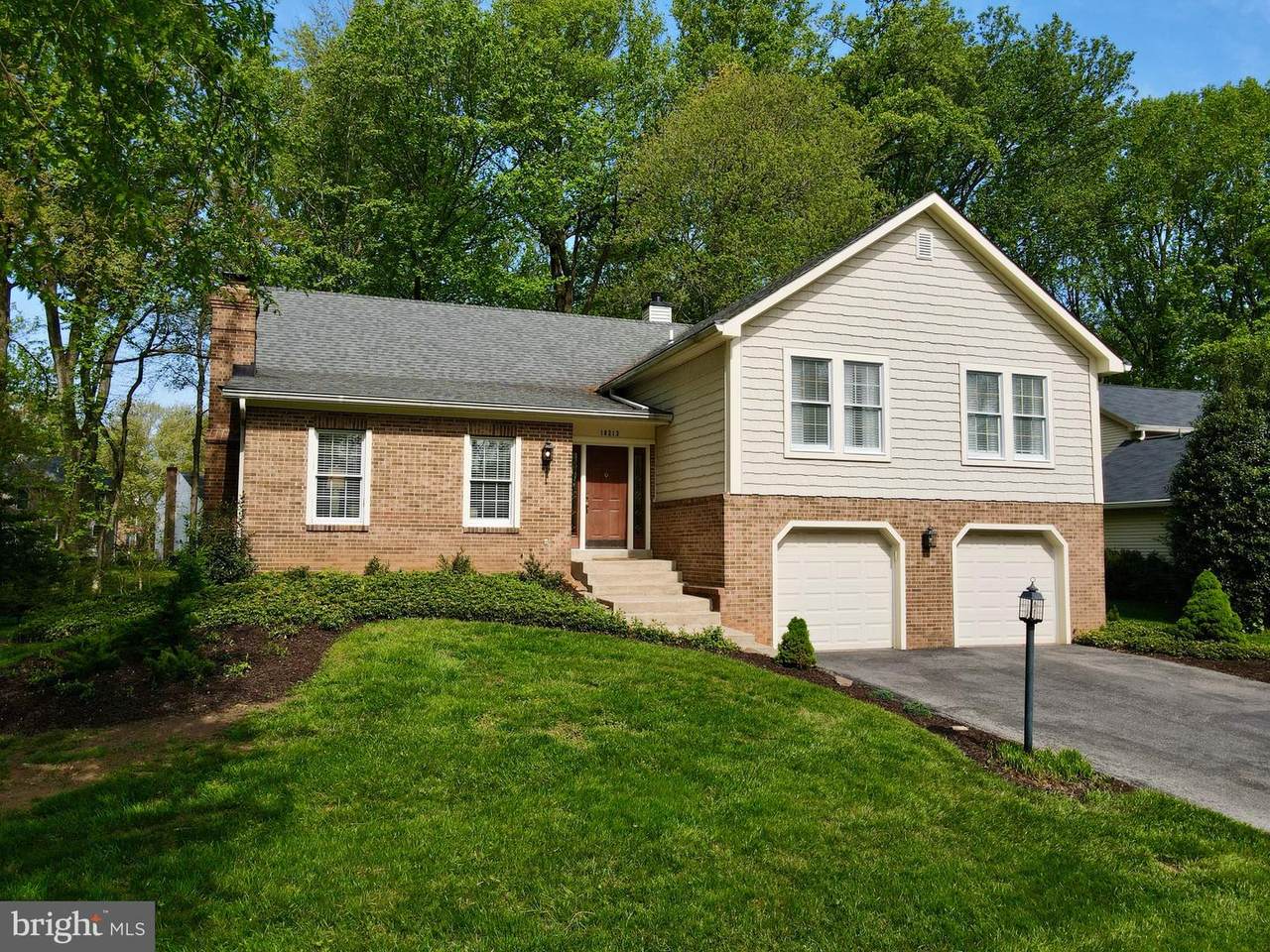 10213 Camelford Court - Photo 1