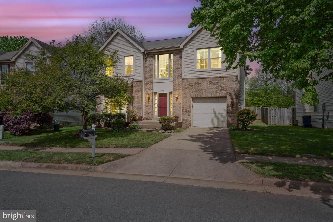 5552 Village Center Drive - Photo 1