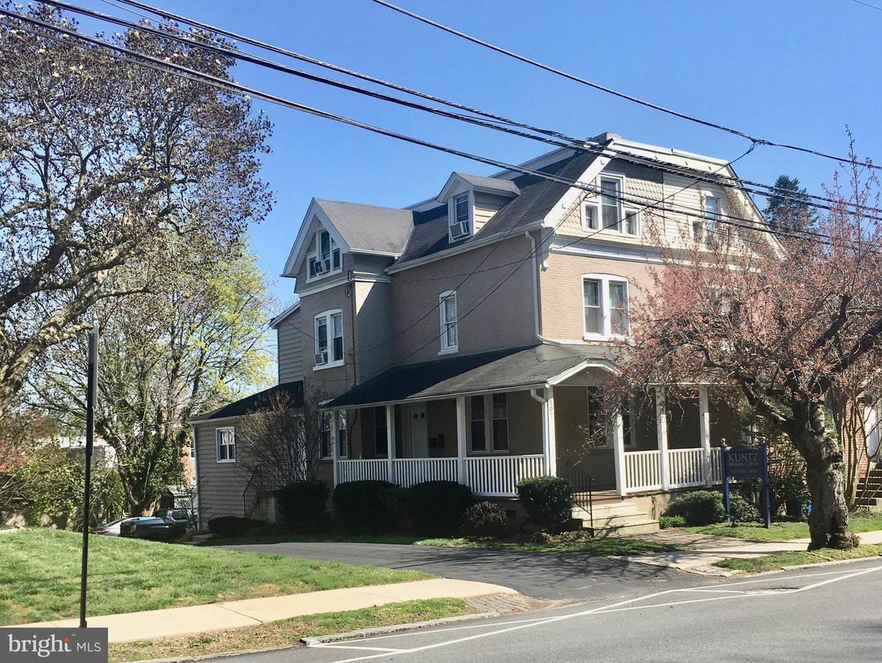 107 Monroe Street - Photo 1