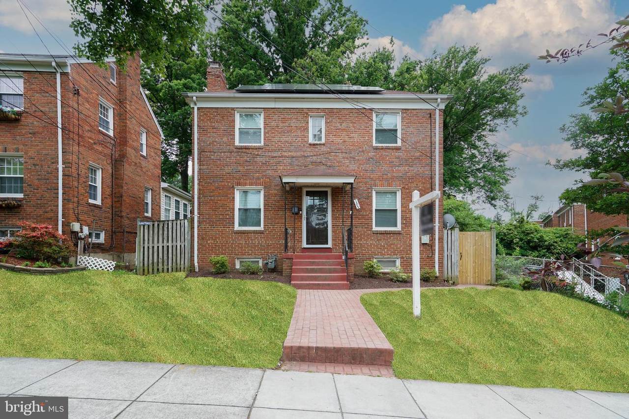 105 Tuckerman Street - Photo 1