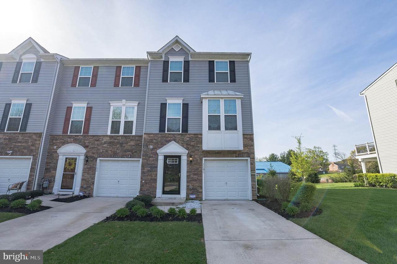 1101 Emerson Court - Photo 1