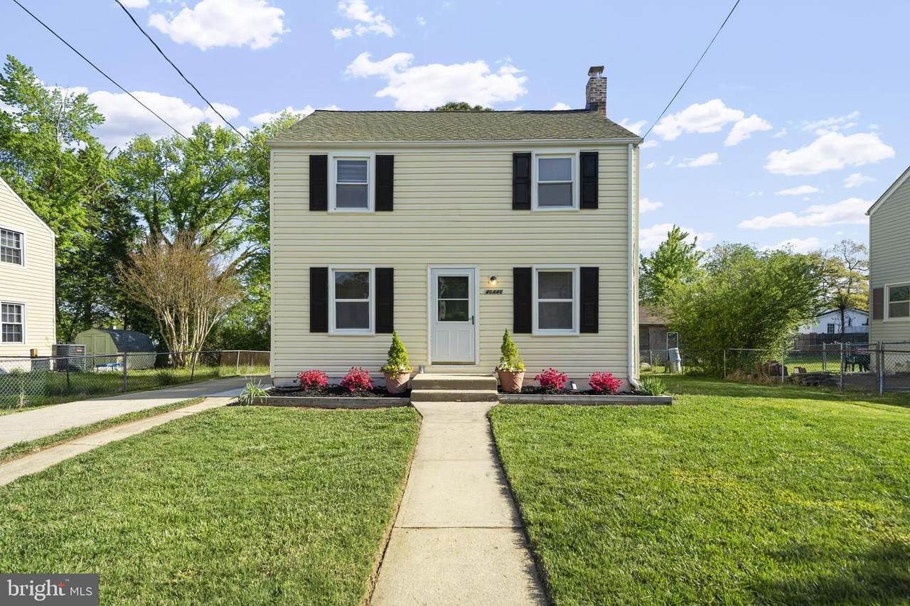 46446 Midway Drive - Photo 1