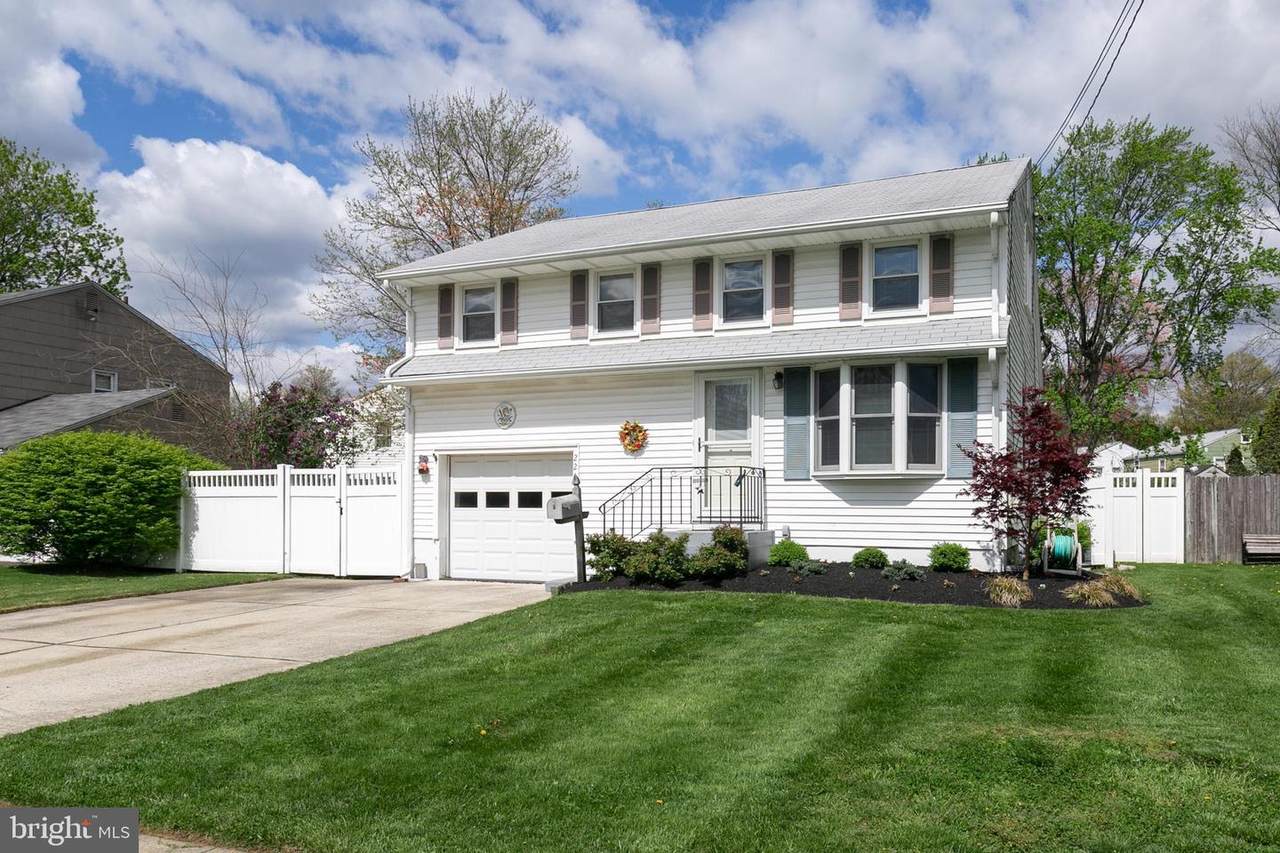 2263 Princeton Pike - Photo 1
