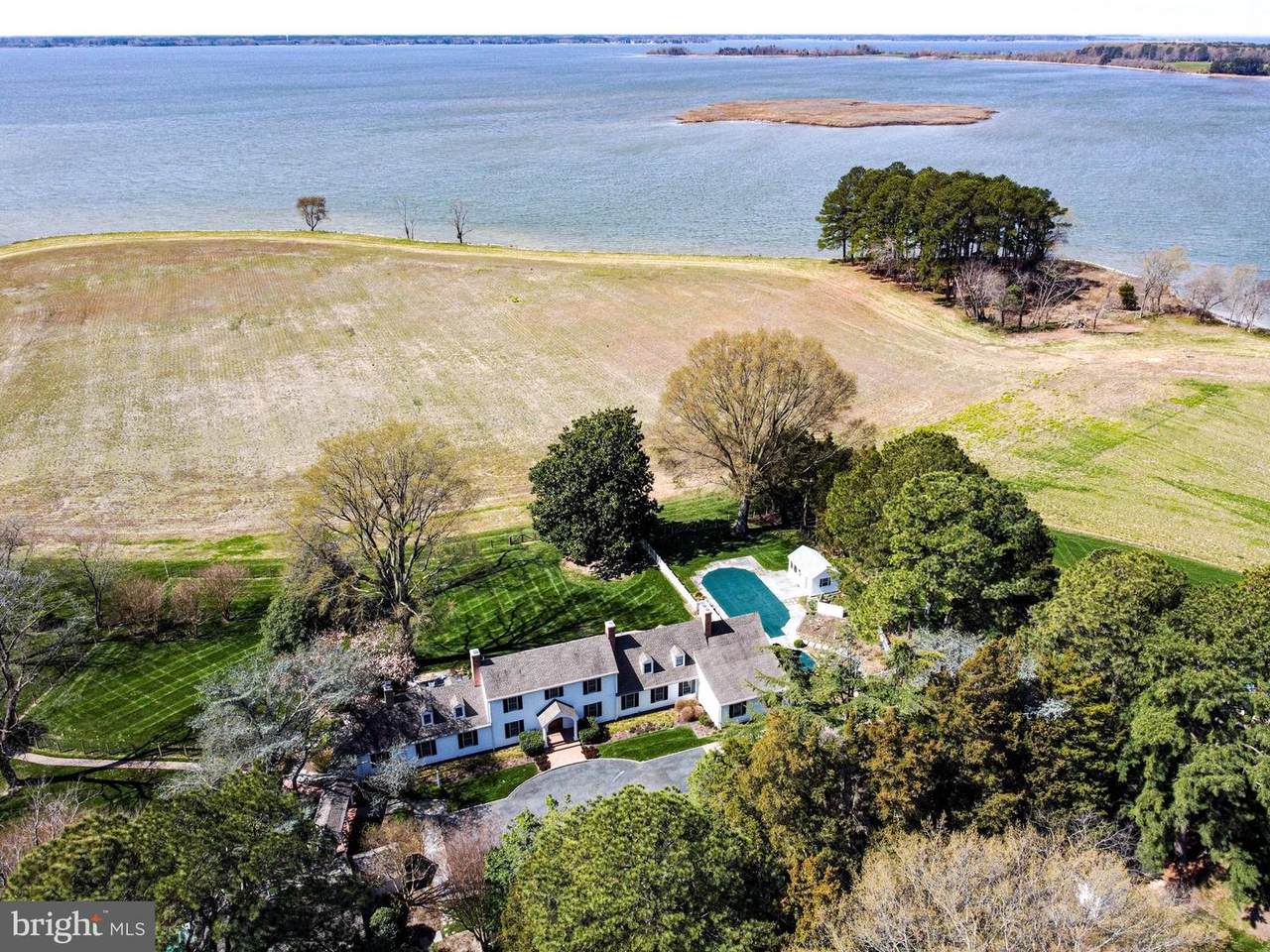 2924 Ocean Gateway - Photo 1