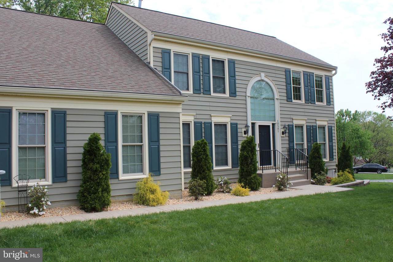 10501 Dover Court - Photo 1