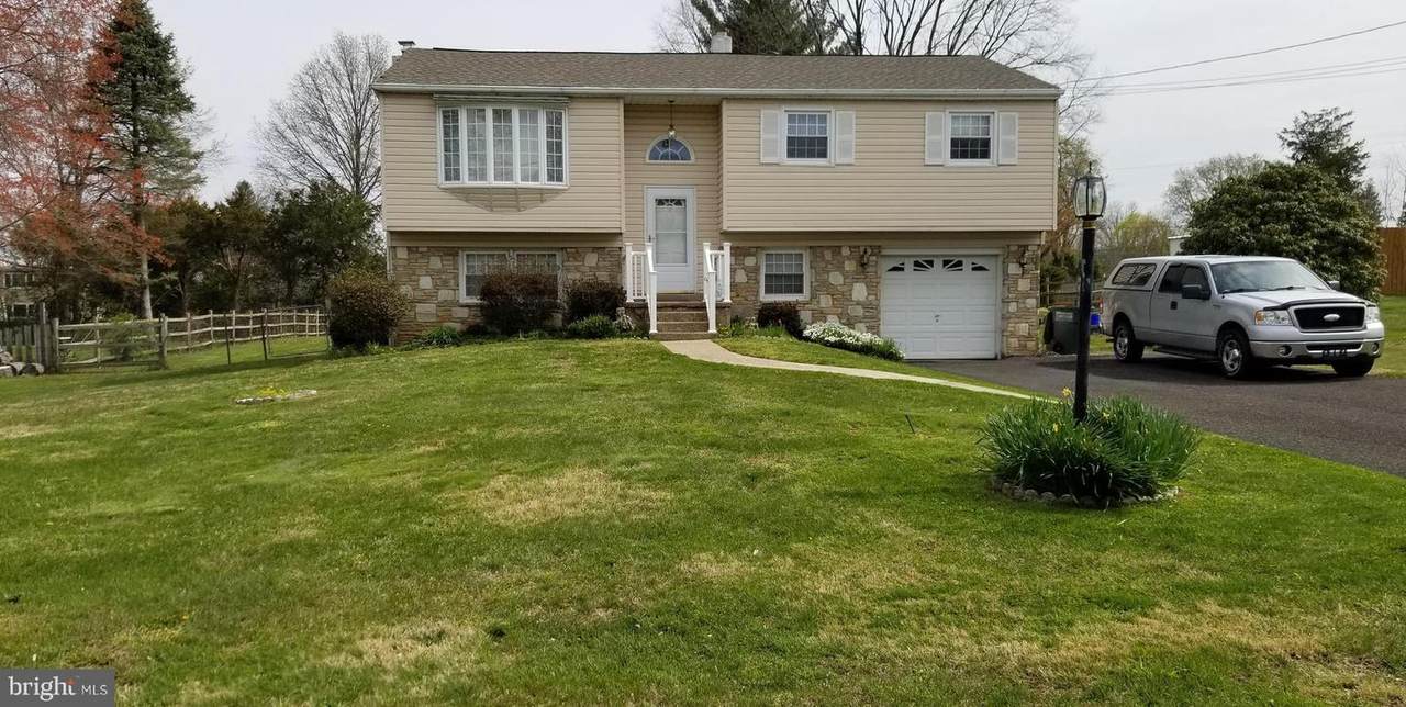 23 Overlook Drive - Photo 1