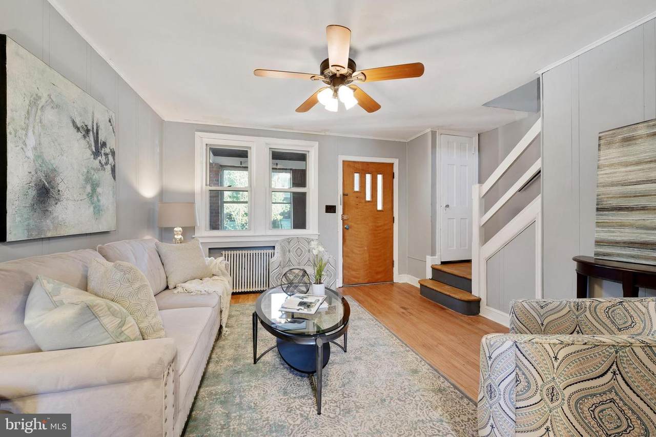 1756 Lyman Place - Photo 1